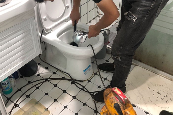 文儒镇马桶堵塞自己疏通还是找师傅?专业上门服务让你省时更省心